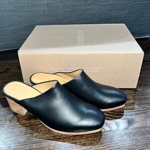 Nisolo All-Day Heeled Mule Black